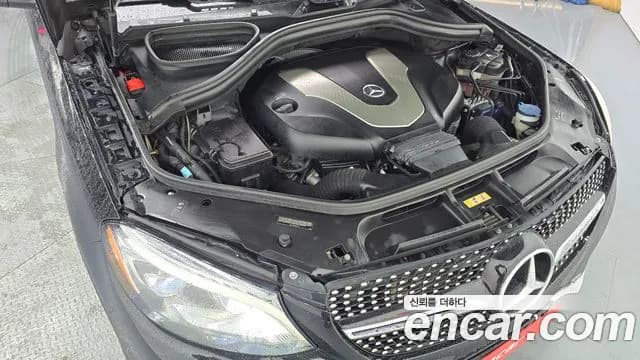 2017 Mercedes-Benz GLE-Class W166 GLE350 d 4MATIC Coupe Sold VIN WDCED2EB6HA053186 – trunk area 2017 Mercedes-Benz GLE-Class W166 GLE350 d 4MATIC Coupe Sold VIN WDCED2EB6HA053186 – trunk area