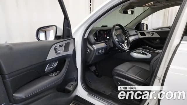 2020 Mercedes-Benz GLE-Class W167 GLE300d 4MATIC Sold VIN WDCFB1KB0LA106286 – interior seats 2020 Mercedes-Benz GLE-Class W167 GLE300d 4MATIC Sold VIN WDCFB1KB0LA106286 – interior seats