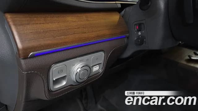 2019 Mercedes-Benz GLE-Class W167 GLE450 4MATIC Sold VIN WDCFB5KB9KA062438 – interior seats 2019 Mercedes-Benz GLE-Class W167 GLE450 4MATIC Sold VIN WDCFB5KB9KA062438 – interior seats
