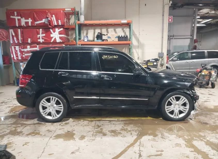 2014 MERCEDES-BENZ GLK-Class Used VIN WDCGG8JB5EG184661 – exterior detail 2014 MERCEDES-BENZ GLK-Class Used VIN WDCGG8JB5EG184661 – exterior detail