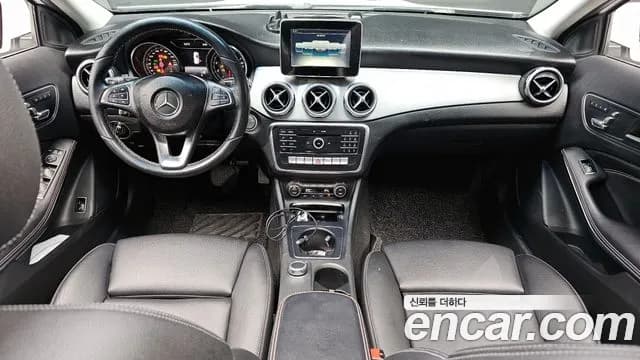 2018 Mercedes-Benz GLA-Class X156 GLA220 Premium Sold VIN WDCTG4FB0JJ492639 – undercarriage 2018 Mercedes-Benz GLA-Class X156 GLA220 Premium Sold VIN WDCTG4FB0JJ492639 – undercarriage