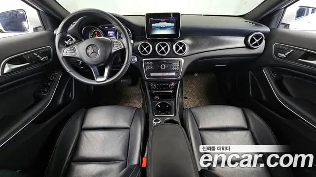 2018 Mercedes-Benz GLA-Class X156 GLA220 Premium Sold VIN WDCTG4FB1JJ485523 – photo 13 2018 Mercedes-Benz GLA-Class X156 GLA220 Premium Sold VIN WDCTG4FB1JJ485523 – photo 13
