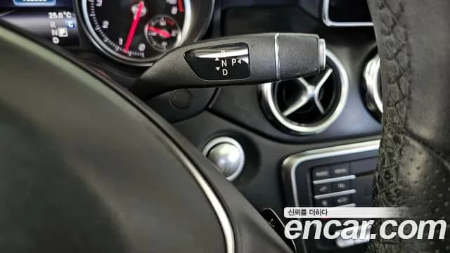 2018 Mercedes-Benz GLA-Class X156 GLA220 Premium Sold VIN WDCTG4FB1JJ485523 – photo 15 2018 Mercedes-Benz GLA-Class X156 GLA220 Premium Sold VIN WDCTG4FB1JJ485523 – photo 15