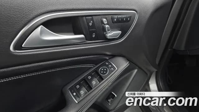 2019 Mercedes-Benz GLA-Class X156 GLA220 Premium Sold VIN WDCTG4FB3KJ572633 – dashboard 2019 Mercedes-Benz GLA-Class X156 GLA220 Premium Sold VIN WDCTG4FB3KJ572633 – dashboard