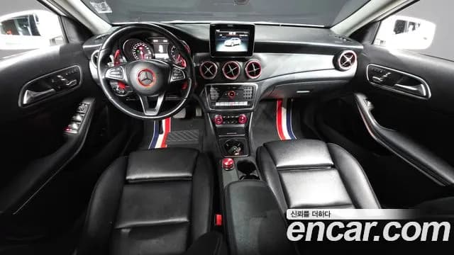 2019 Mercedes-Benz GLA-Class X156 GLA220 Sold VIN WDCTG4FB5KJ553937 – trunk area 2019 Mercedes-Benz GLA-Class X156 GLA220 Sold VIN WDCTG4FB5KJ553937 – trunk area