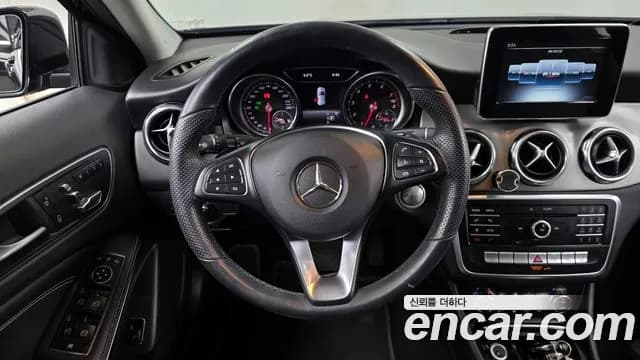 2019 Mercedes-Benz GLA-Class X156 GLA220 Sold VIN WDCTG4FB8KJ533553 – undercarriage 2019 Mercedes-Benz GLA-Class X156 GLA220 Sold VIN WDCTG4FB8KJ533553 – undercarriage