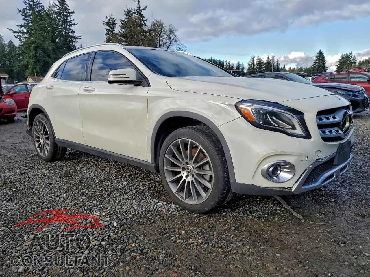2018 MERCEDES-BENZ GLA-CLASS Damaged VIN WDCTG4GB5JJ449428 – dashboard 2018 MERCEDES-BENZ GLA-CLASS Damaged VIN WDCTG4GB5JJ449428 – dashboard