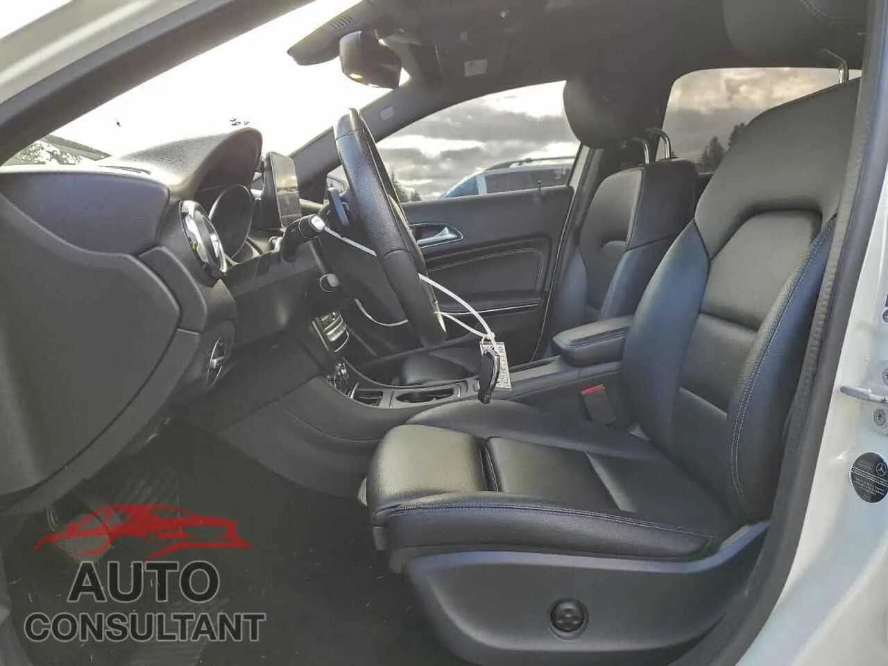 2018 MERCEDES-BENZ GLA-CLASS Damaged VIN WDCTG4GB5JJ449428 – exterior detail 2018 MERCEDES-BENZ GLA-CLASS Damaged VIN WDCTG4GB5JJ449428 – exterior detail