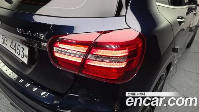 2019 Mercedes-Benz GLA-Class X156 GLA45 AMG 4MATIC Sold VIN WDCTG5CB4KJ544334 – trunk area 2019 Mercedes-Benz GLA-Class X156 GLA45 AMG 4MATIC Sold VIN WDCTG5CB4KJ544334 – trunk area