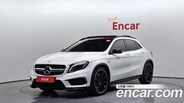 2017 Mercedes-Benz GLA-Class X156 GLA45 AMG 4MATIC Sold VIN WDCTG5CB8HJ334098 – trunk area 2017 Mercedes-Benz GLA-Class X156 GLA45 AMG 4MATIC Sold VIN WDCTG5CB8HJ334098 – trunk area