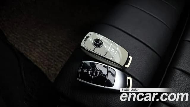 2019 Mercedes-Benz E-Class W213 E220d Coupe Sold VIN WDD1J1EB0KF117049 – rear exterior 2019 Mercedes-Benz E-Class W213 E220d Coupe Sold VIN WDD1J1EB0KF117049 – rear exterior