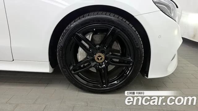 2019 Mercedes-Benz E-Class W213 E220d Coupe Sold VIN WDD1J1EB0KF117049 – photo 34 2019 Mercedes-Benz E-Class W213 E220d Coupe Sold VIN WDD1J1EB0KF117049 – photo 34