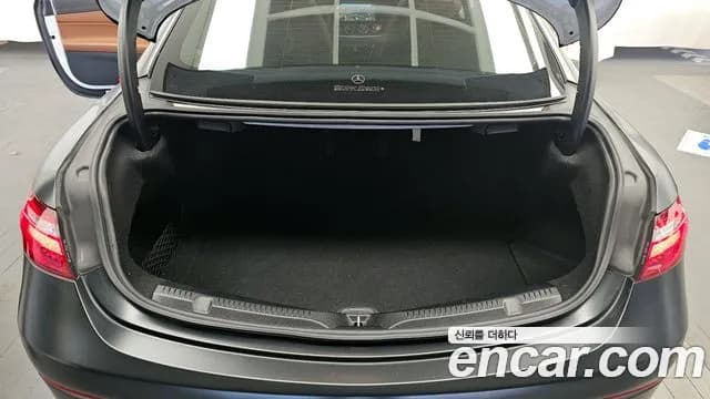 2017 Mercedes-Benz E-Class W213 E220d Coupe Sold VIN WDD1J1EB3HF009744 – undercarriage 2017 Mercedes-Benz E-Class W213 E220d Coupe Sold VIN WDD1J1EB3HF009744 – undercarriage