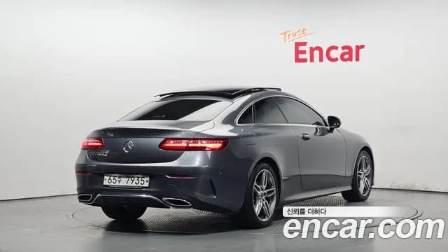 2019 Mercedes-Benz E-Class W213 E220d Coupe Sold VIN WDD1J1EB4KF117104 – engine bay 2019 Mercedes-Benz E-Class W213 E220d Coupe Sold VIN WDD1J1EB4KF117104 – engine bay