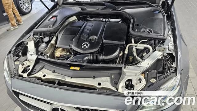 2017 Mercedes-Benz E-Class W213 E220d Coupe Sold VIN WDD1J1EB5HF023001 – trunk area 2017 Mercedes-Benz E-Class W213 E220d Coupe Sold VIN WDD1J1EB5HF023001 – trunk area