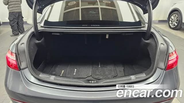 2017 Mercedes-Benz E-Class W213 E220d Coupe Sold VIN WDD1J1EB5HF023001 – photo 19 2017 Mercedes-Benz E-Class W213 E220d Coupe Sold VIN WDD1J1EB5HF023001 – photo 19