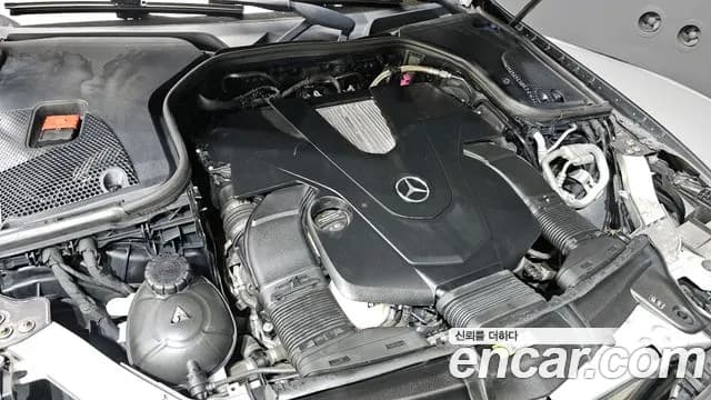 2019 Mercedes-Benz E-Class W213 E450 4MATIC Coupe Sold VIN WDD1J6JB7KF089267 – exterior detail 2019 Mercedes-Benz E-Class W213 E450 4MATIC Coupe Sold VIN WDD1J6JB7KF089267 – exterior detail