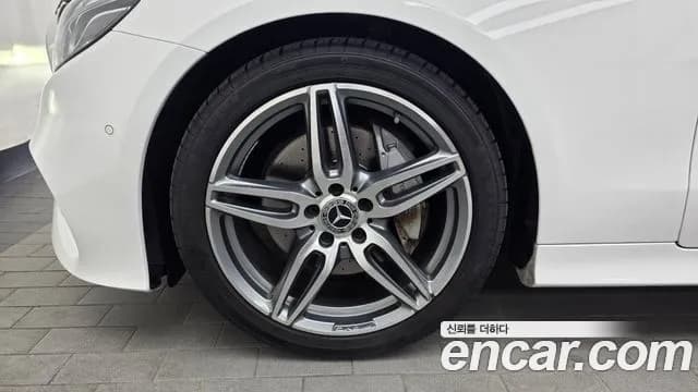 2018 Mercedes-Benz E-Class W213 E220d Cabriolet Sold VIN WDD1K1EBXJF035356 – photo 24 2018 Mercedes-Benz E-Class W213 E220d Cabriolet Sold VIN WDD1K1EBXJF035356 – photo 24