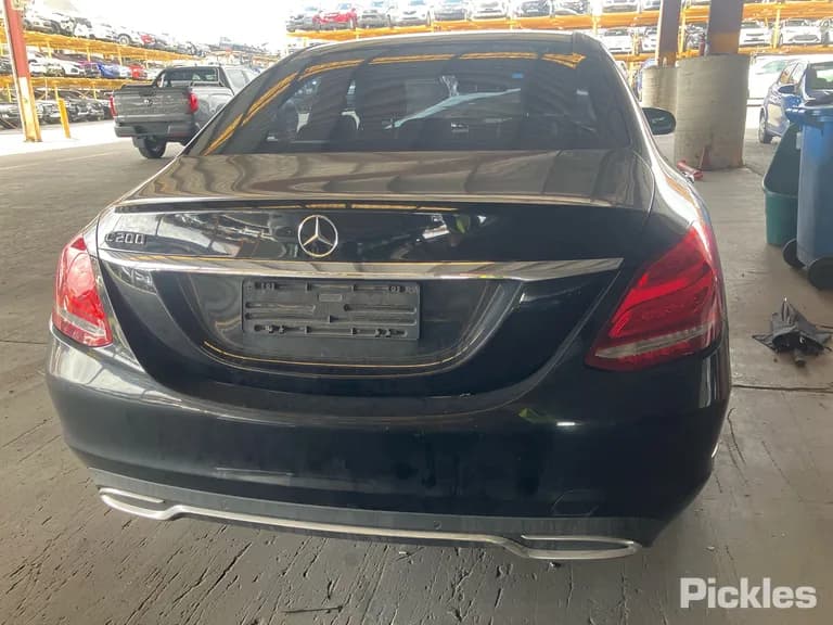 2015 Mercedes-Benz C-Class Used VIN WDD2050422R067911 – photo 18 2015 Mercedes-Benz C-Class Used VIN WDD2050422R067911 – photo 18