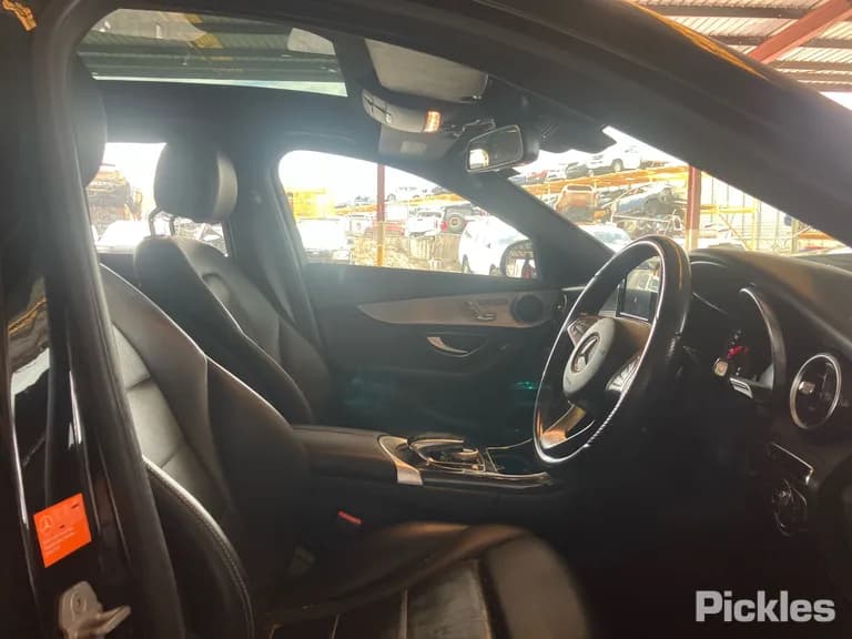 2015 Mercedes-Benz C-Class Used VIN WDD2050422R067911 – photo 24 2015 Mercedes-Benz C-Class Used VIN WDD2050422R067911 – photo 24