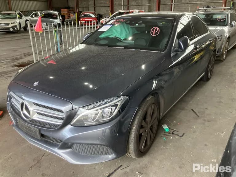 2016 Mercedes-Benz C-Class Used VIN WDD2050422R185470 – interior seats 2016 Mercedes-Benz C-Class Used VIN WDD2050422R185470 – interior seats
