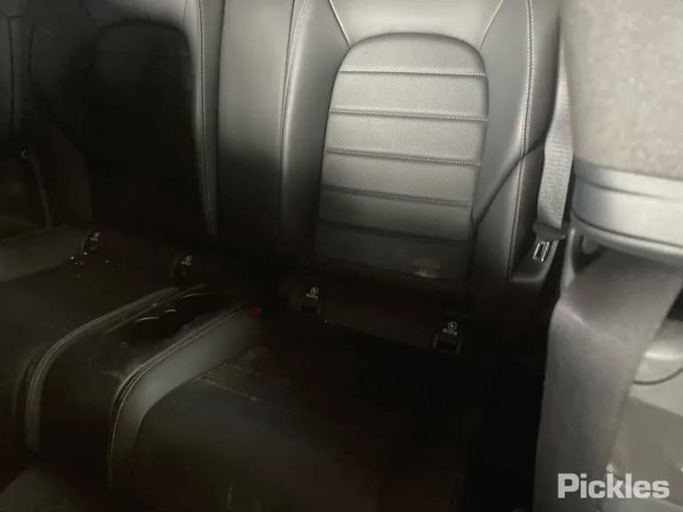 2019 Mercedes-Benz C-Class Used VIN WDD2053772F889381 – dashboard 2019 Mercedes-Benz C-Class Used VIN WDD2053772F889381 – dashboard