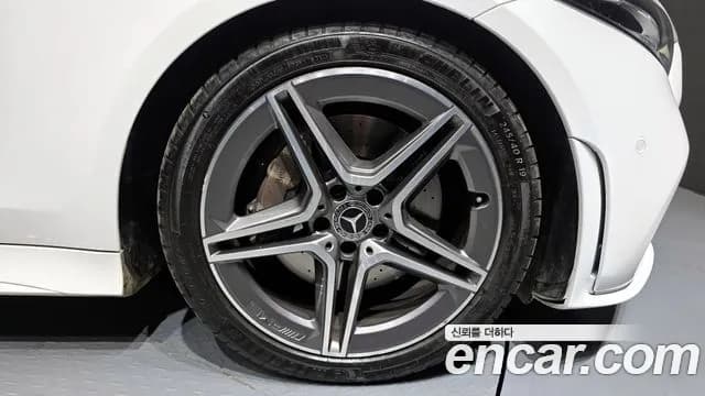 2019 Mercedes-Benz CLS-Class C257 CLS300d AMG Line Sold VIN WDD2J1JB1KA042739 – photo 15 2019 Mercedes-Benz CLS-Class C257 CLS300d AMG Line Sold VIN WDD2J1JB1KA042739 – photo 15