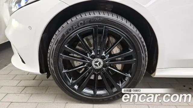 2019 Mercedes-Benz CLS-Class C257 CLS400d 4MATIC Sold VIN WDD2J2DB4KA045605 – interior seats 2019 Mercedes-Benz CLS-Class C257 CLS400d 4MATIC Sold VIN WDD2J2DB4KA045605 – interior seats