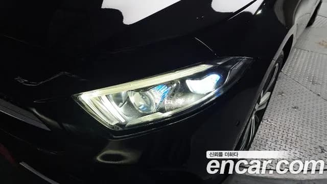 2019 Mercedes-Benz CLS-Class C257 CLS400d 4MATIC Sold VIN WDD2J2DB6KA017174 – exterior detail 2019 Mercedes-Benz CLS-Class C257 CLS400d 4MATIC Sold VIN WDD2J2DB6KA017174 – exterior detail