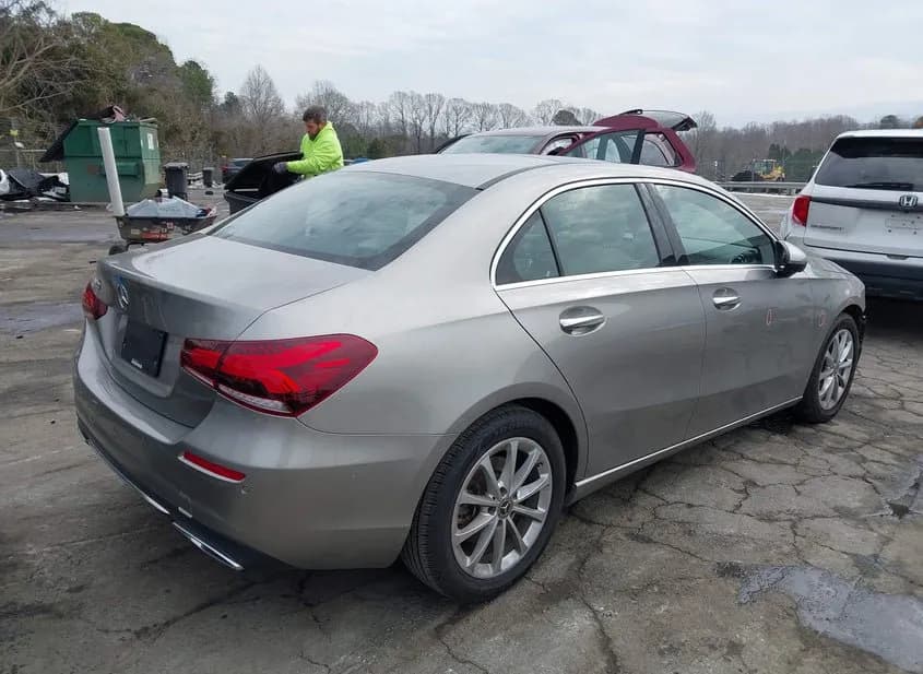 2019 MERCEDES-BENZ A-Class Used VIN WDD3G4EB5KW025363 – dashboard 2019 MERCEDES-BENZ A-Class Used VIN WDD3G4EB5KW025363 – dashboard
