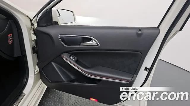 2018 Mercedes-Benz A-Class W176 A200 AMG Line Sold VIN WDDBF4DB2JJ734425 – photo 13 2018 Mercedes-Benz A-Class W176 A200 AMG Line Sold VIN WDDBF4DB2JJ734425 – photo 13