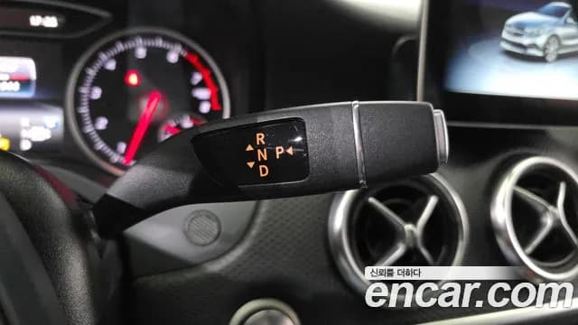 2018 Mercedes-Benz A-Class W176 A200 Sold VIN WDDBF4DB4JJ744499 – photo 15 2018 Mercedes-Benz A-Class W176 A200 Sold VIN WDDBF4DB4JJ744499 – photo 15