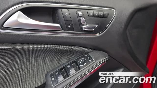 2018 Mercedes-Benz A-Class W176 A200 Sold VIN WDDBF4DB4JJ744499 – photo 18 2018 Mercedes-Benz A-Class W176 A200 Sold VIN WDDBF4DB4JJ744499 – photo 18