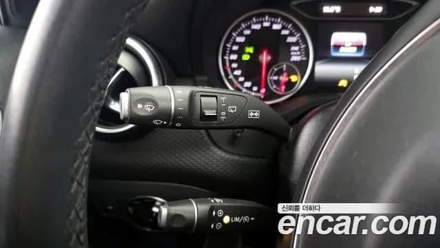 2018 Mercedes-Benz A-Class W176 A200 Sold VIN WDDBF4DBXJJ638400 – engine bay 2018 Mercedes-Benz A-Class W176 A200 Sold VIN WDDBF4DBXJJ638400 – engine bay