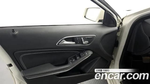 2018 Mercedes-Benz A-Class W176 A200 Sold VIN WDDBF4DBXJJ638400 – photo 15 2018 Mercedes-Benz A-Class W176 A200 Sold VIN WDDBF4DBXJJ638400 – photo 15