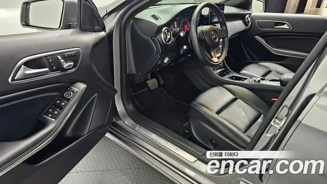 2018 Mercedes-Benz A-Class W176 A200 Sold VIN WDDBF4DBXJJ691176 – engine bay 2018 Mercedes-Benz A-Class W176 A200 Sold VIN WDDBF4DBXJJ691176 – engine bay