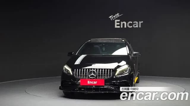 2018 Mercedes-Benz A-Class W176 A45 AMG 4MATIC Sold VIN WDDBF5CB7JJ631539 – interior seats 2018 Mercedes-Benz A-Class W176 A45 AMG 4MATIC Sold VIN WDDBF5CB7JJ631539 – interior seats