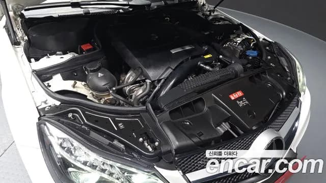 2017 Mercedes-Benz E-Class W212 E200 Cabriolet Sold VIN WDDKK3EF1HF361981 – undercarriage 2017 Mercedes-Benz E-Class W212 E200 Cabriolet Sold VIN WDDKK3EF1HF361981 – undercarriage
