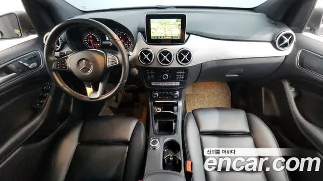 2018 Mercedes-Benz B-Class W246 B220 Sold VIN WDDMH4FB7JN240649 – photo 13 2018 Mercedes-Benz B-Class W246 B220 Sold VIN WDDMH4FB7JN240649 – photo 13