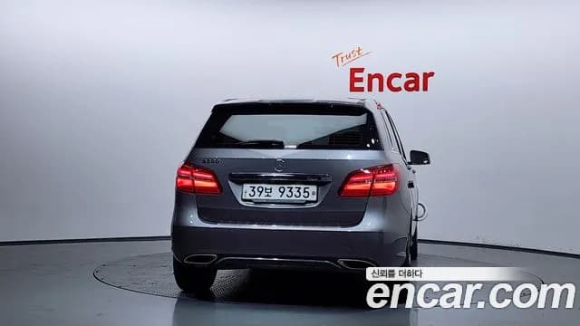 2018 Mercedes-Benz B-Class W246 B220 Sold VIN WDDMH4FB7JN240649 – photo 22 2018 Mercedes-Benz B-Class W246 B220 Sold VIN WDDMH4FB7JN240649 – photo 22