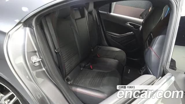 2018 Mercedes-Benz CLA-Class C117 CLA220 AMG Line Sold VIN WDDSJ4FB0JN631945 – interior seats 2018 Mercedes-Benz CLA-Class C117 CLA220 AMG Line Sold VIN WDDSJ4FB0JN631945 – interior seats