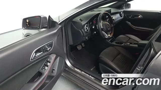 2018 Mercedes-Benz CLA-Class C117 CLA220 AMG Line Sold VIN WDDSJ4FB0JN631945 – trunk area 2018 Mercedes-Benz CLA-Class C117 CLA220 AMG Line Sold VIN WDDSJ4FB0JN631945 – trunk area
