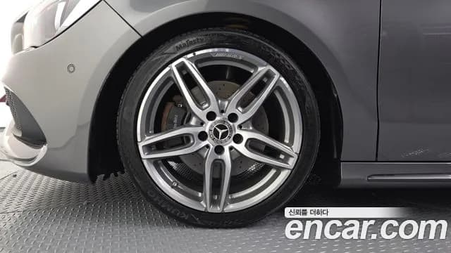 2018 Mercedes-Benz CLA-Class C117 CLA220 AMG Line Sold VIN WDDSJ4FB0JN631945 – photo 15 2018 Mercedes-Benz CLA-Class C117 CLA220 AMG Line Sold VIN WDDSJ4FB0JN631945 – photo 15