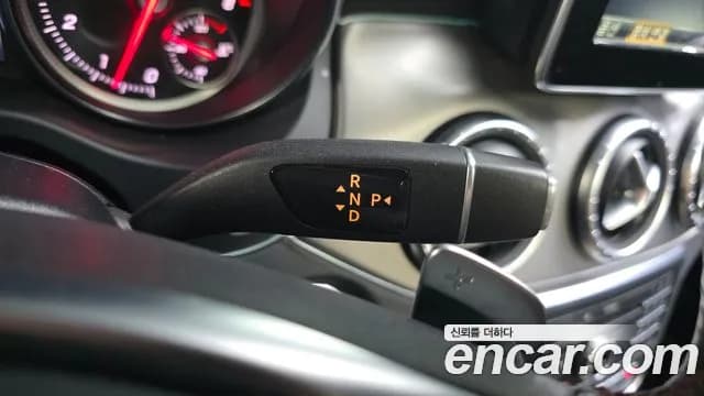 2018 Mercedes-Benz CLA-Class C117 CLA220 AMG Line Sold VIN WDDSJ4FB1JN550985 – interior seats 2018 Mercedes-Benz CLA-Class C117 CLA220 AMG Line Sold VIN WDDSJ4FB1JN550985 – interior seats