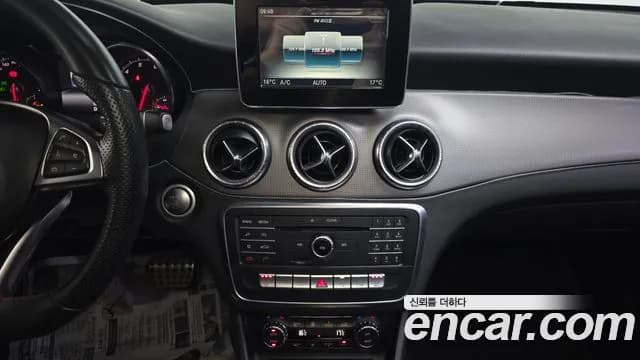 2018 Mercedes-Benz CLA-Class C117 CLA220 AMG Line Sold VIN WDDSJ4FB1JN550985 – exterior detail 2018 Mercedes-Benz CLA-Class C117 CLA220 AMG Line Sold VIN WDDSJ4FB1JN550985 – exterior detail