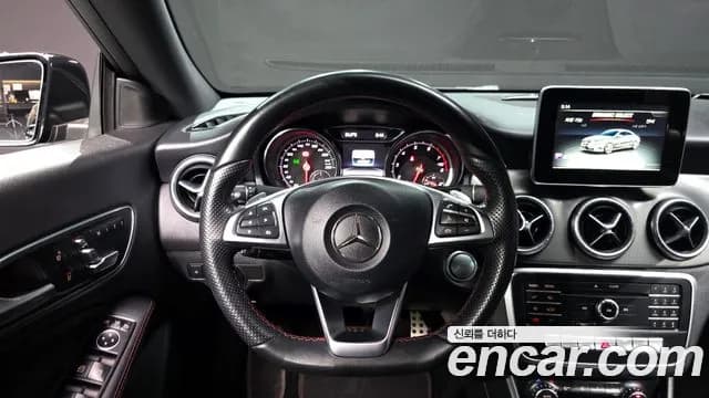 2018 Mercedes-Benz CLA-Class C117 CLA220 AMG Line Sold VIN WDDSJ4FB1JN605080 – photo 11 2018 Mercedes-Benz CLA-Class C117 CLA220 AMG Line Sold VIN WDDSJ4FB1JN605080 – photo 11