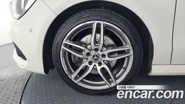 2018 Mercedes-Benz CLA-Class C117 CLA220 AMG Line Sold VIN WDDSJ4FB5JN572312 – front exterior 2018 Mercedes-Benz CLA-Class C117 CLA220 AMG Line Sold VIN WDDSJ4FB5JN572312 – front exterior