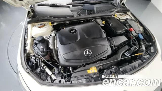2018 Mercedes-Benz CLA-Class C117 CLA220 AMG Line Sold VIN WDDSJ4FB5JN572312 – exterior detail 2018 Mercedes-Benz CLA-Class C117 CLA220 AMG Line Sold VIN WDDSJ4FB5JN572312 – exterior detail