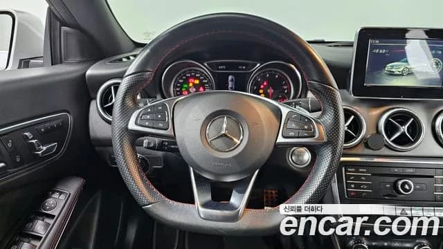 2018 Mercedes-Benz CLA-Class C117 CLA220 AMG Line Sold VIN WDDSJ4FB5JN659563 – photo 12 2018 Mercedes-Benz CLA-Class C117 CLA220 AMG Line Sold VIN WDDSJ4FB5JN659563 – photo 12
