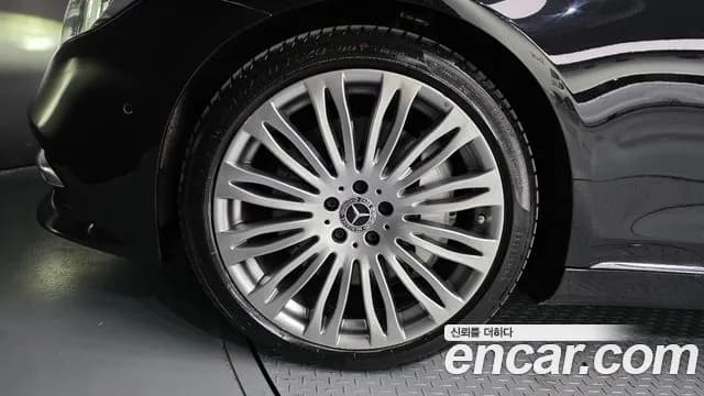 2019 Mercedes-Benz S-Class W222 S450L 4MATIC Sold VIN WDDUG6EB3KA478961 – photo 13 2019 Mercedes-Benz S-Class W222 S450L 4MATIC Sold VIN WDDUG6EB3KA478961 – photo 13